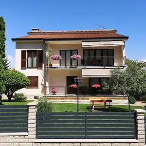 Diana Apartment